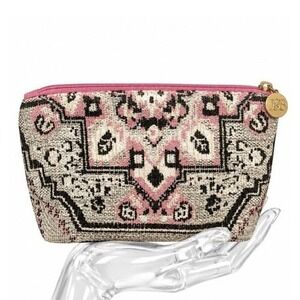 America & Beyond Tapestry Makeup Bag W584